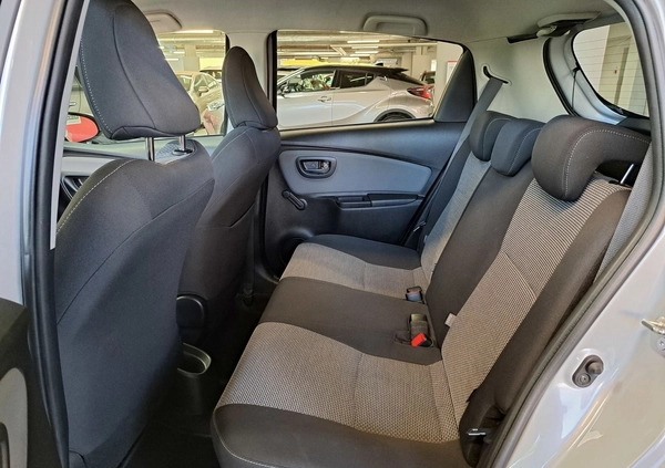 Toyota Yaris cena 55900 przebieg: 130485, rok produkcji 2016 z Kraków małe 529